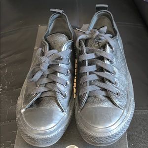 worn once leather converse